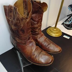 Justin Boots Distressed Brown Cowboy Boots